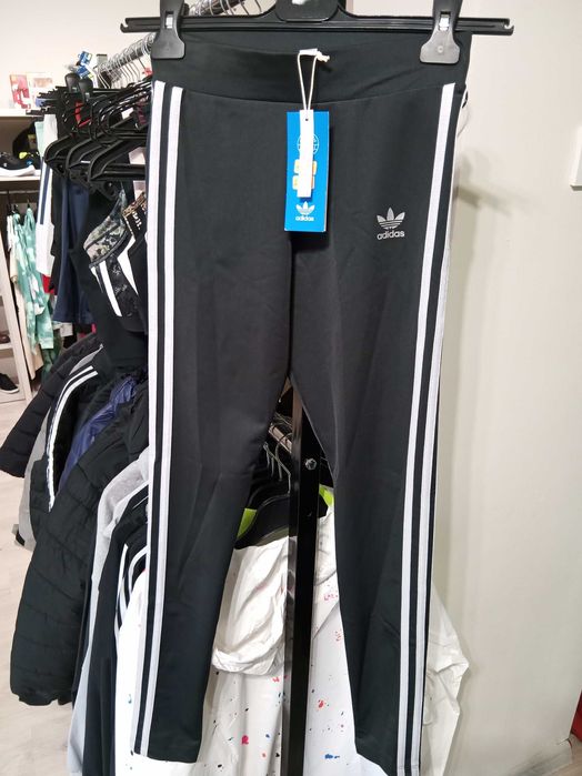 Клин Adidas HF7636