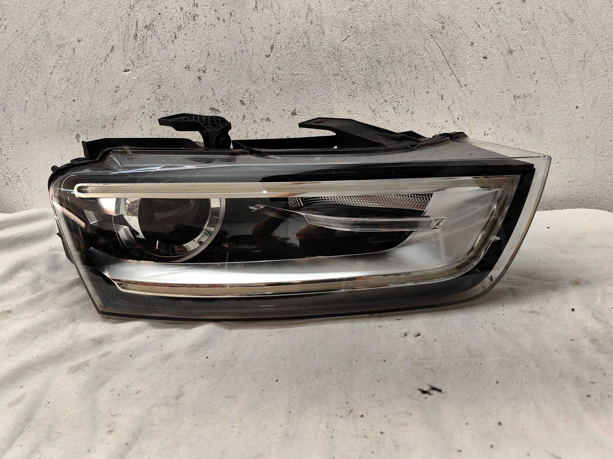 Оригинален фар Ауди  Audi Q3 Led Bixenon