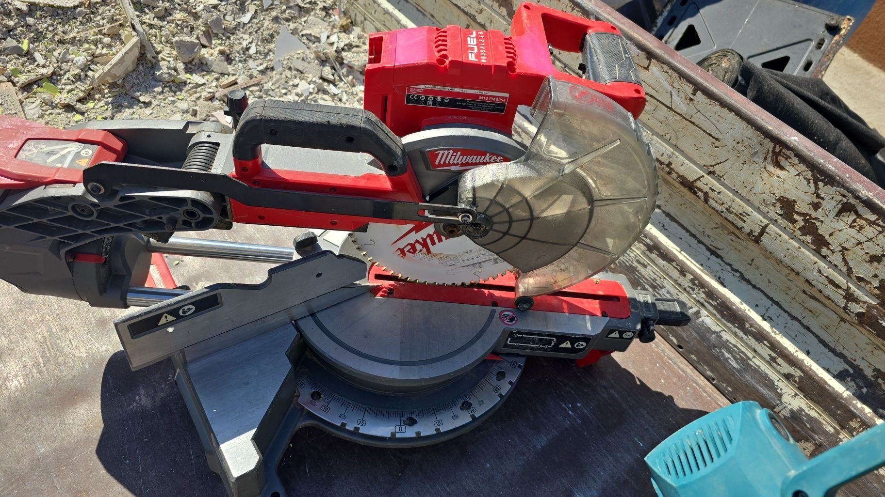 Circular cu masa makita dewalt milwaukee