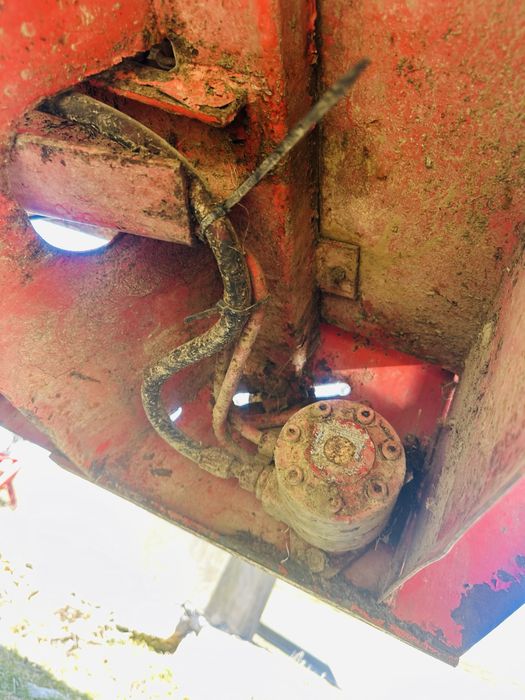 Vand mig de gunoi de 6 tone cu masa hidraulica