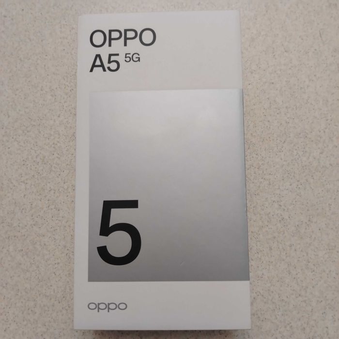 Vând telefon oppo nou în cutie.