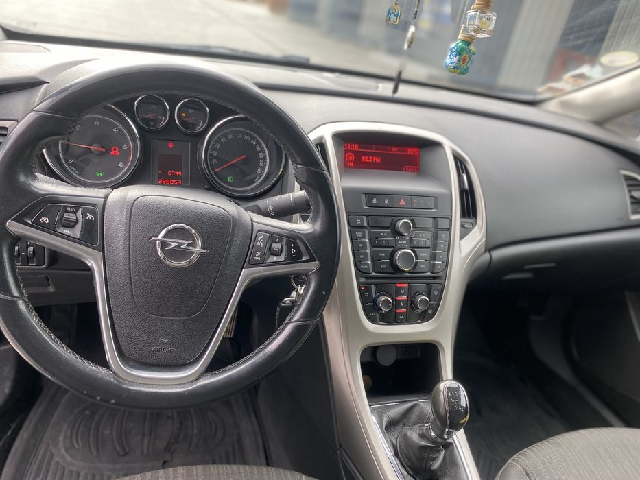 Opel astra j ,1.7 cdti