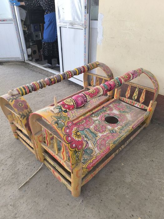 Бешикла сотилади