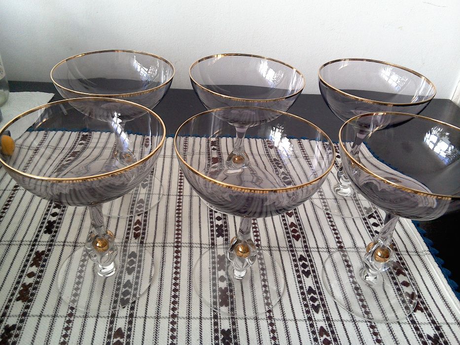 Pahare (cupe) de șampanie, cristal fumuriu cu aur, set complet 6 bucăț