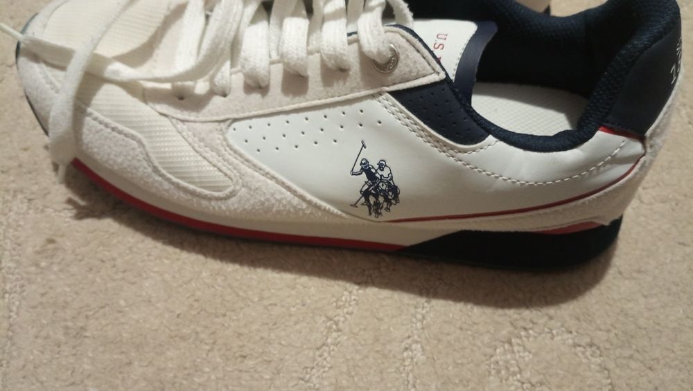 Маратонки 42 номер