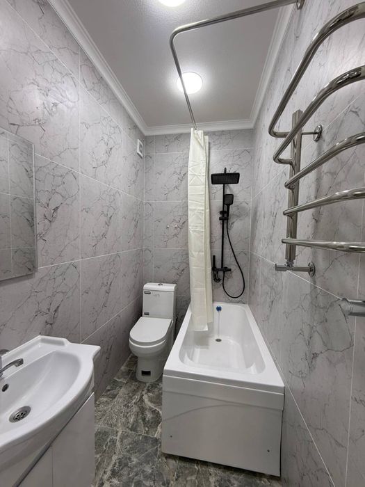 Продается 3 ком. Квартира площадью 57 кв.м. По ул. Рузибаева