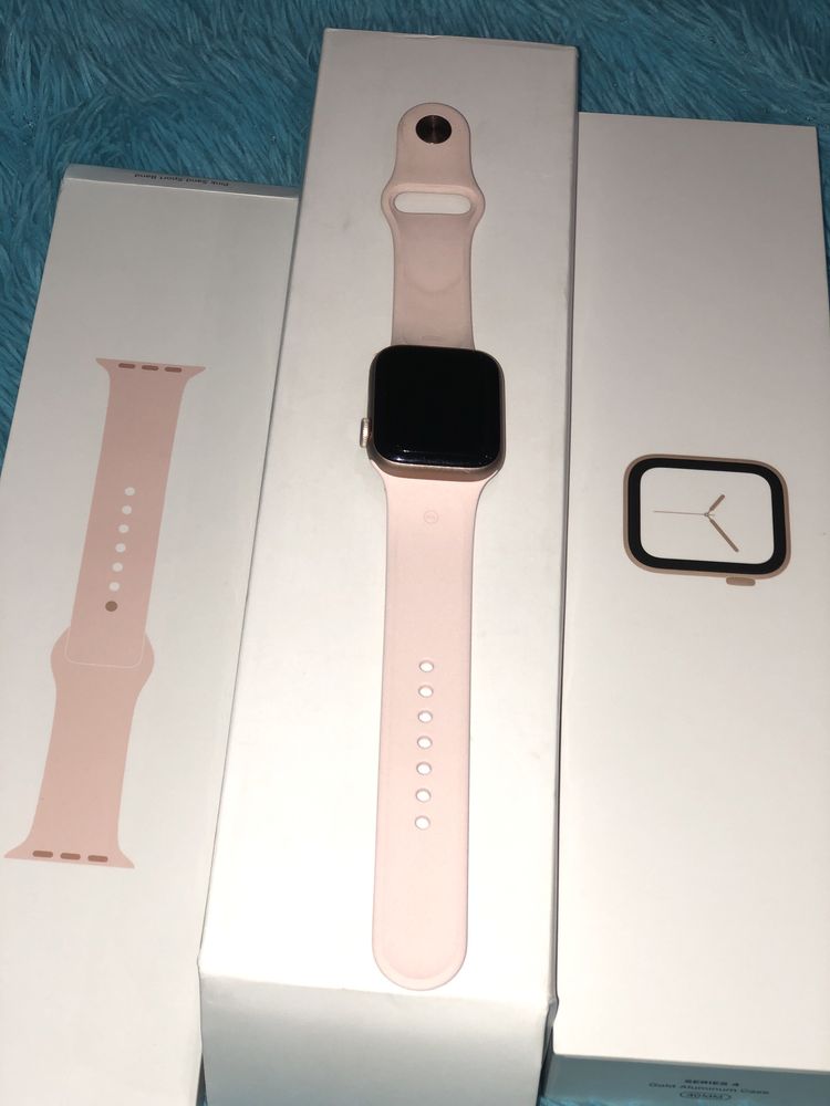 продам часы Apple Watch 4 series 40mm