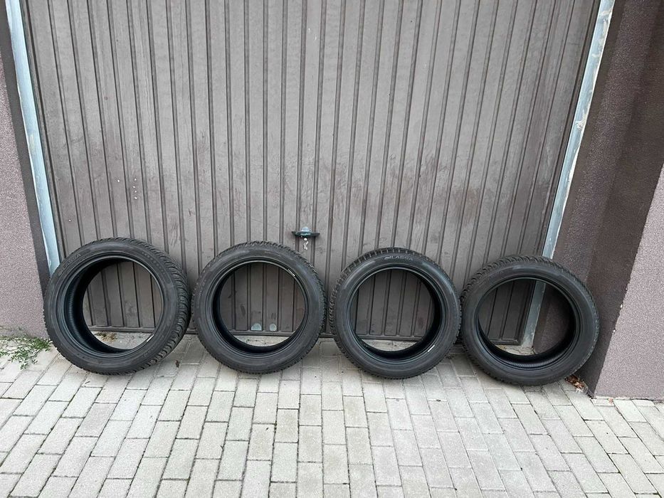 Зимни гуми 215/50/17 LASSA Snoways 4 - DOT 41/22