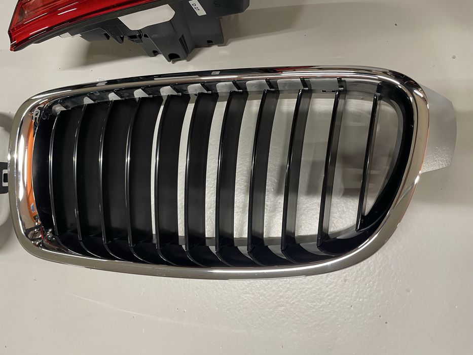 Оргинални Комплект Стопове и бъбреци за BMW 320 i 2015г