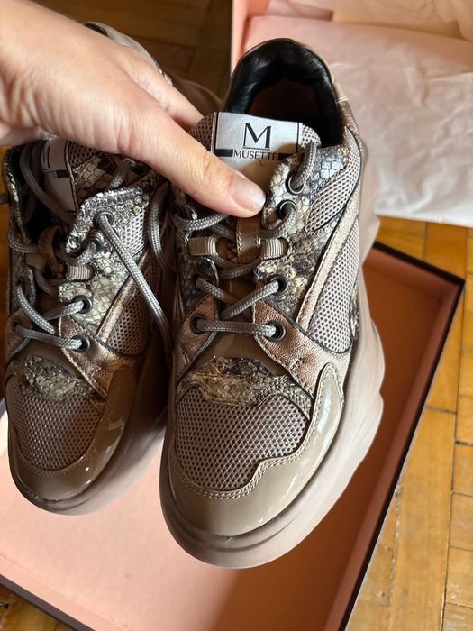 Adidasi Musette 36 impecabili