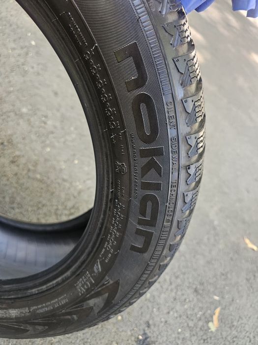 2 cauciucuri iarna 205 55 16 Nokian ambele 150 lei