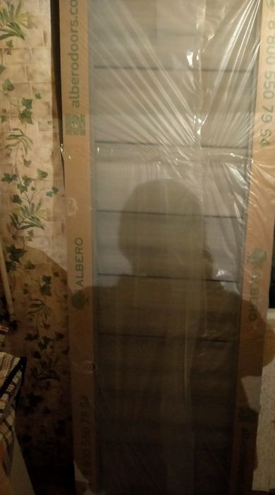 Продам двери межкомнатные