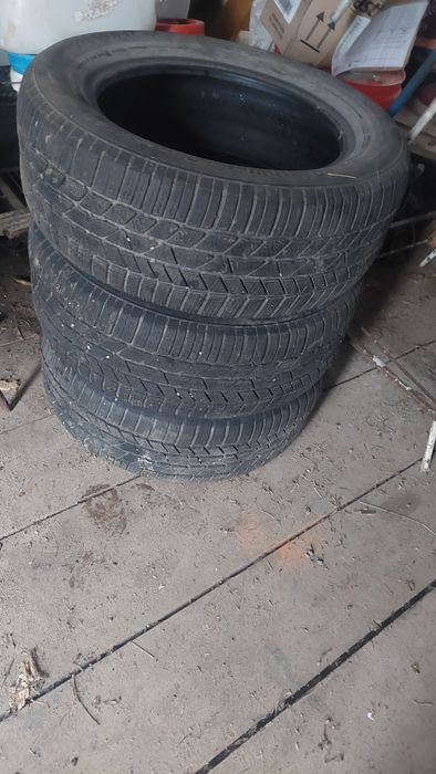 De vânzare cauciucuri!