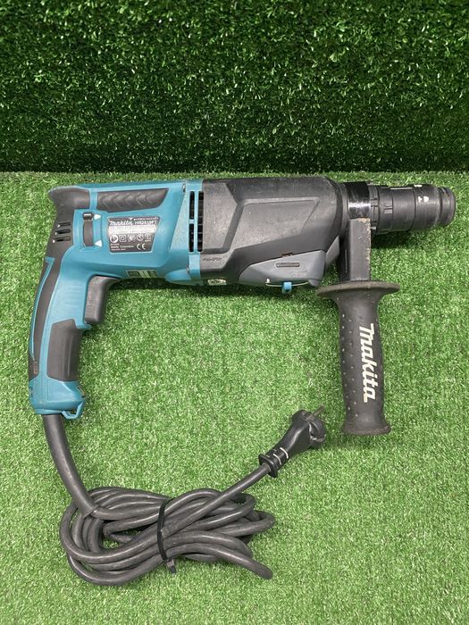 Перфоратор Makita HR2611FT
