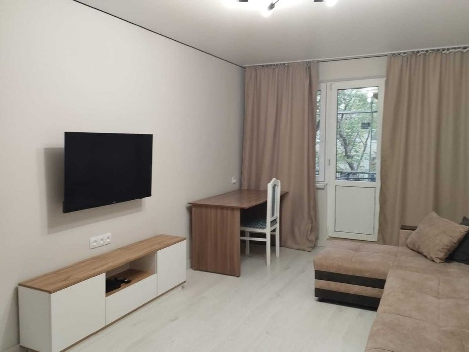 Сдается 2-х комнатная квартира в центре после кап.ремонта