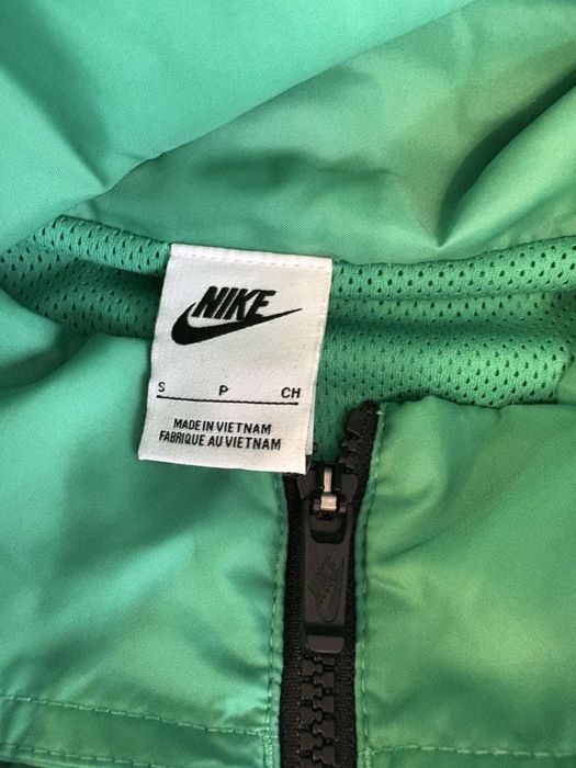 Яке анорак Nike