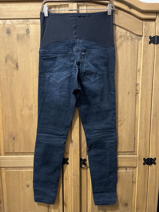 Blugi pentru gravide