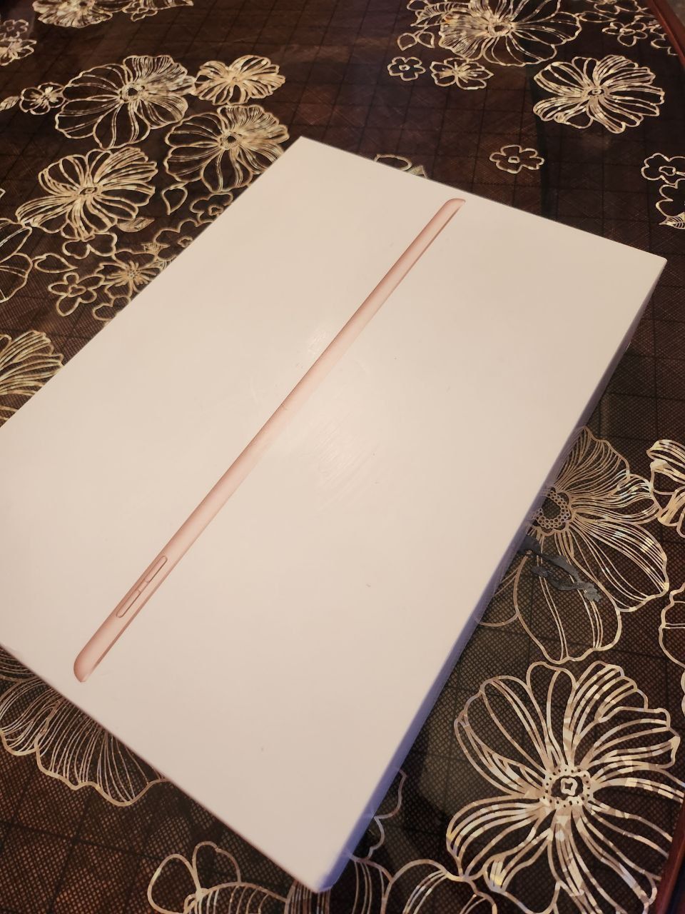 Ipad 2019 розовый