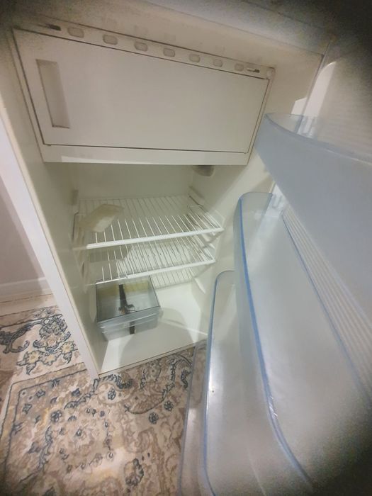 Холодилник сотилади