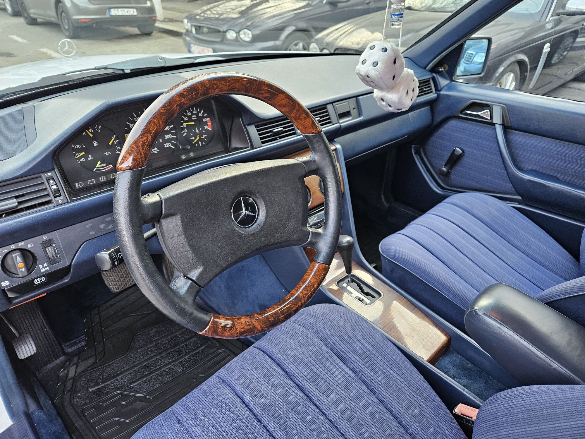 Mercedes W124 istoric