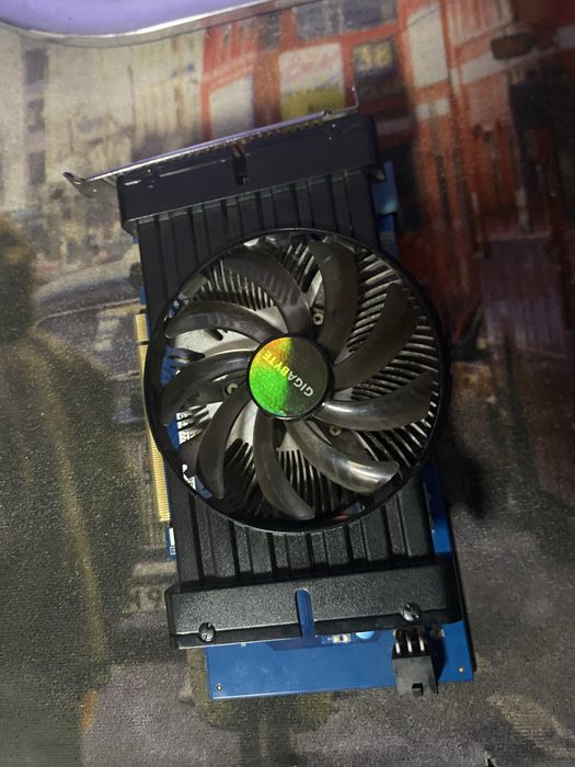 Продам видеокарту 1 гб