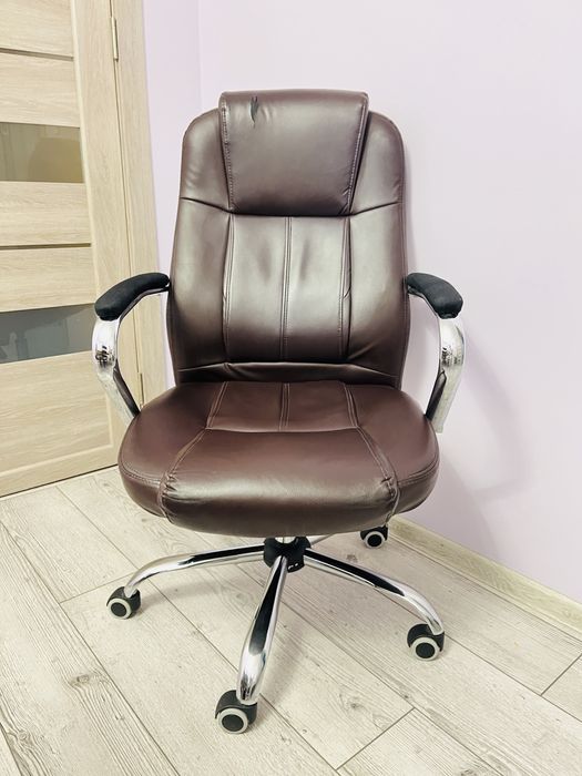 Офис Стол Тъмно Кафяв