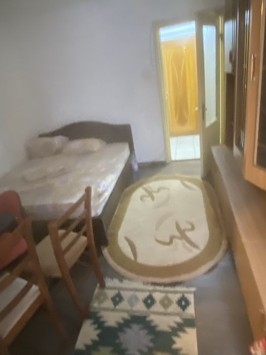 Inchiriez garsoniera