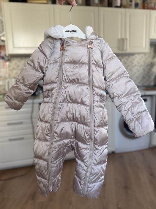 Зимен космонавт 86см.