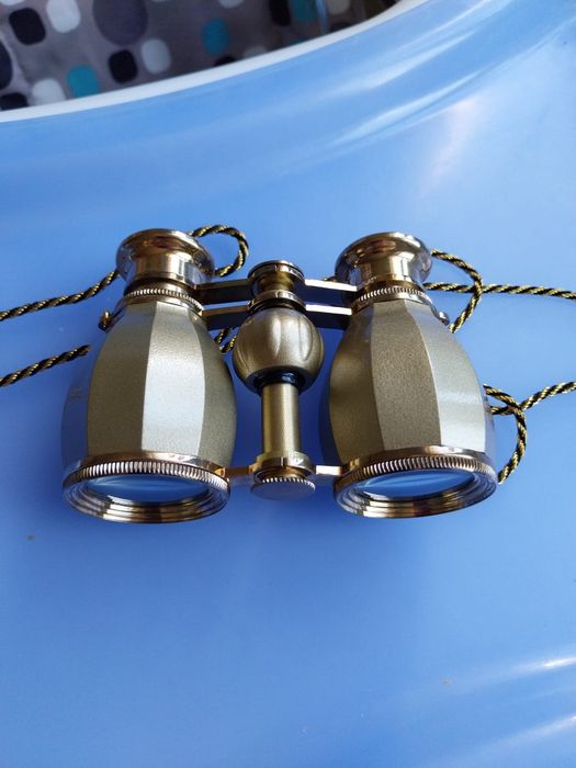 Binoclu  elegant auriu