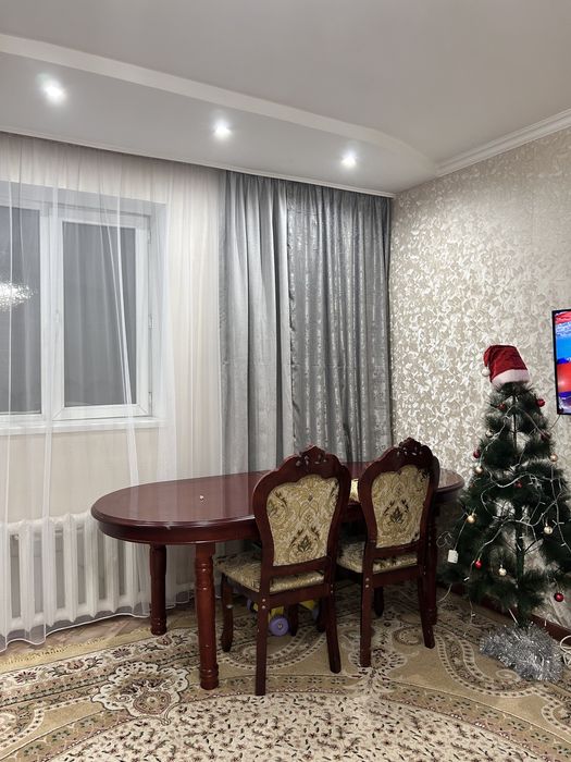 Продам стол со стульями