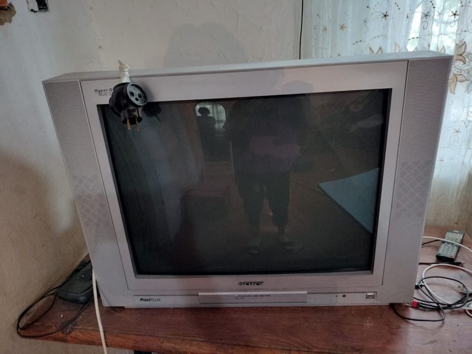 Продам телевизор