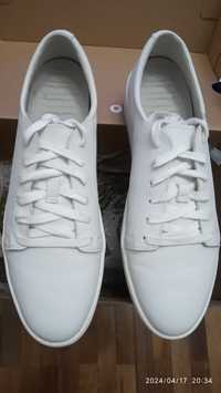Белые кроссовки Timberland