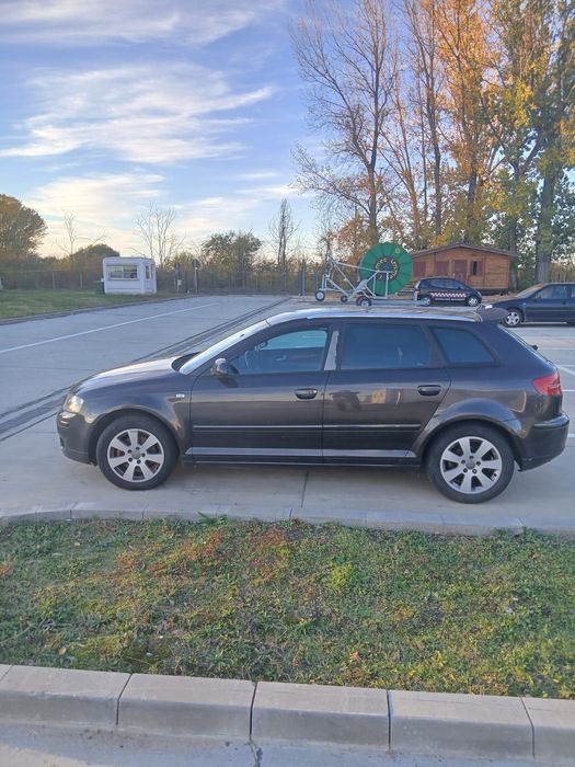 Vând Audi A3 8P 2008 (motor defect)