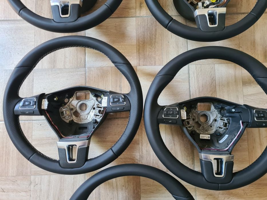 Volan piele/ perforata VW Passat B7 Golf Tiguan Caddy