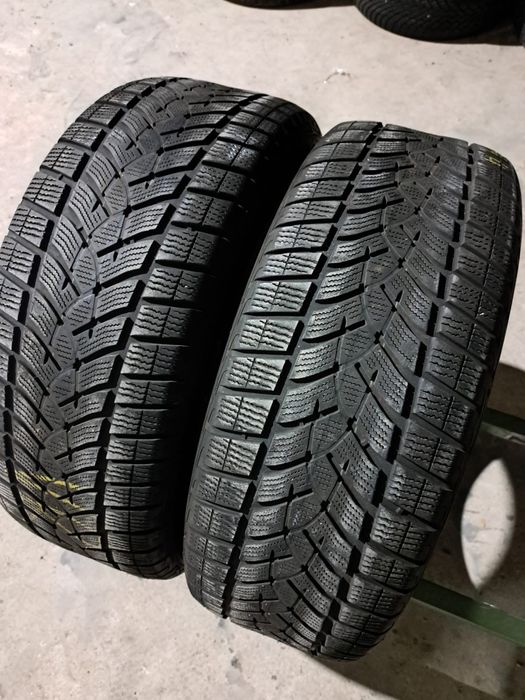 2 anvelope iarnă 235 55 r18 Goodyear