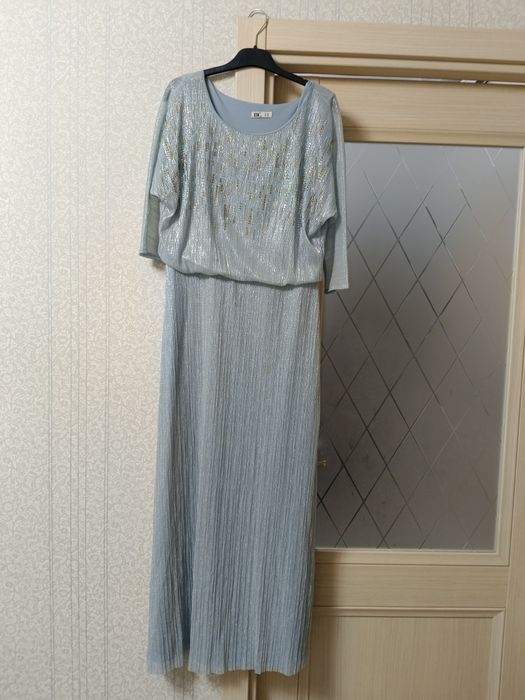 Платье вечернее нарядное