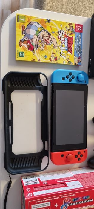 Nintendo Switch – stare foarte bună, folosit puțin