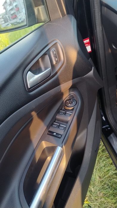 Ford Kuga 4 x 4 automat 2016 diesel