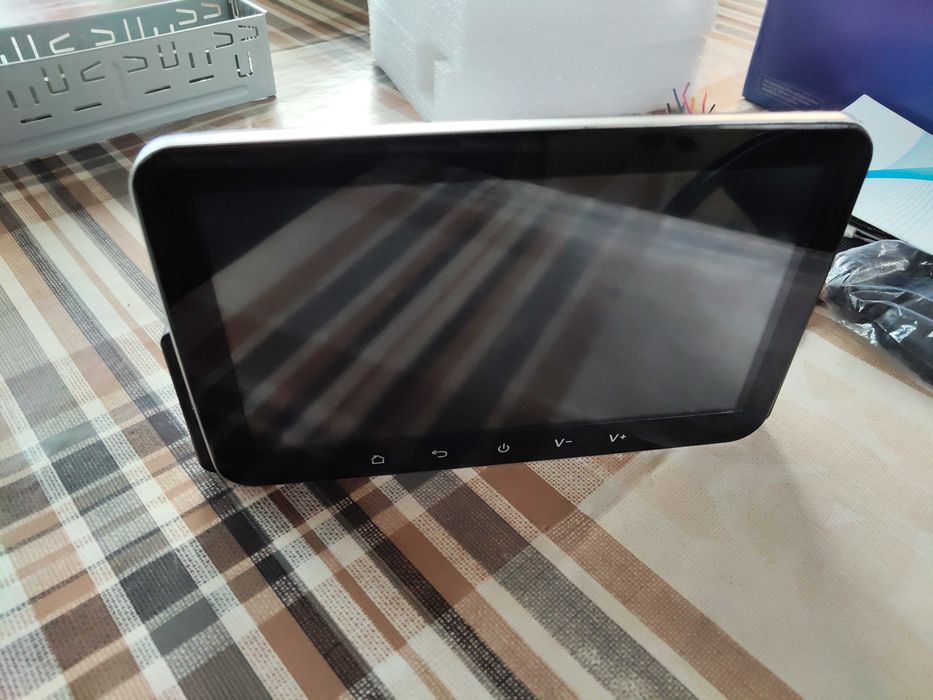 Мултимедия със Андройд 15 2+32 НОВА!