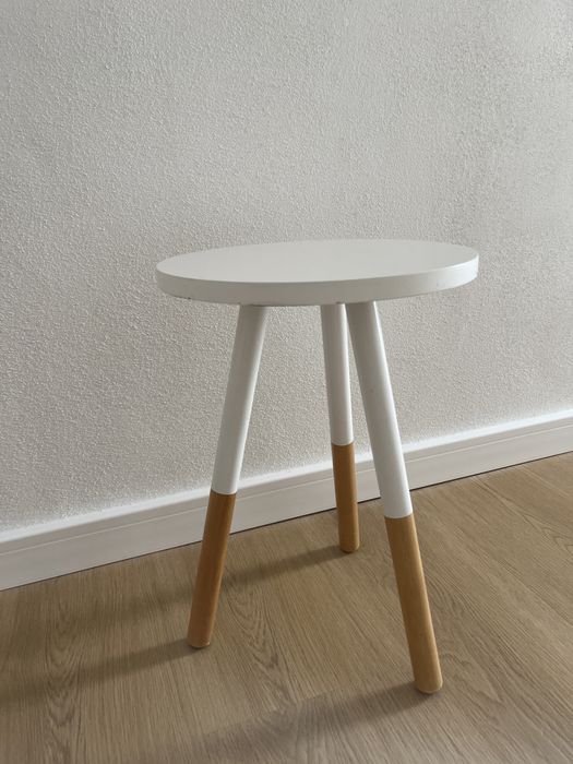 Vand Masuta de cafea alb si lemn natur / noptiera