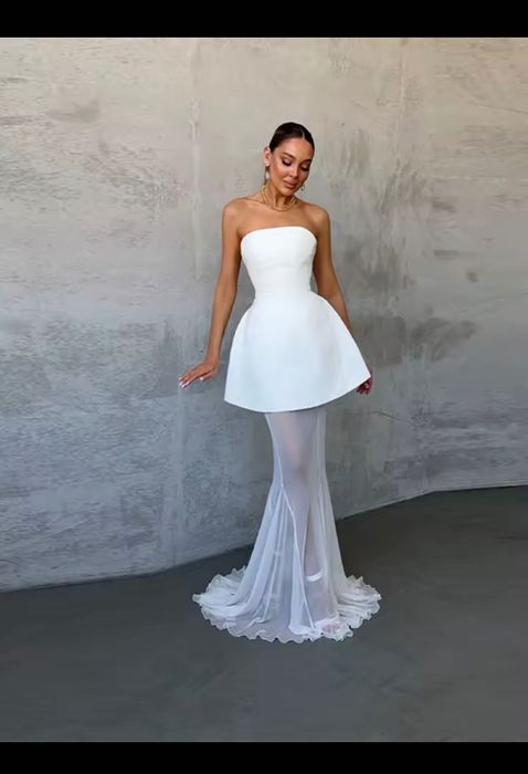 Прозрачна тюлена пола