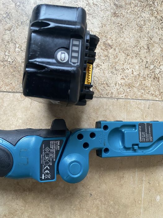 Makita lanterna led DML801