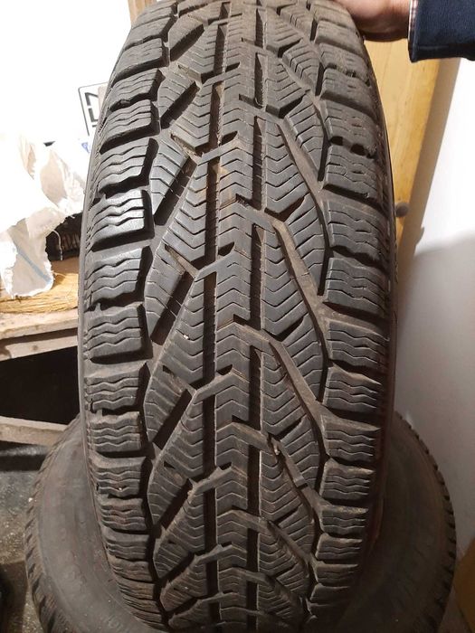 Vand anvelope cu jante de Golf