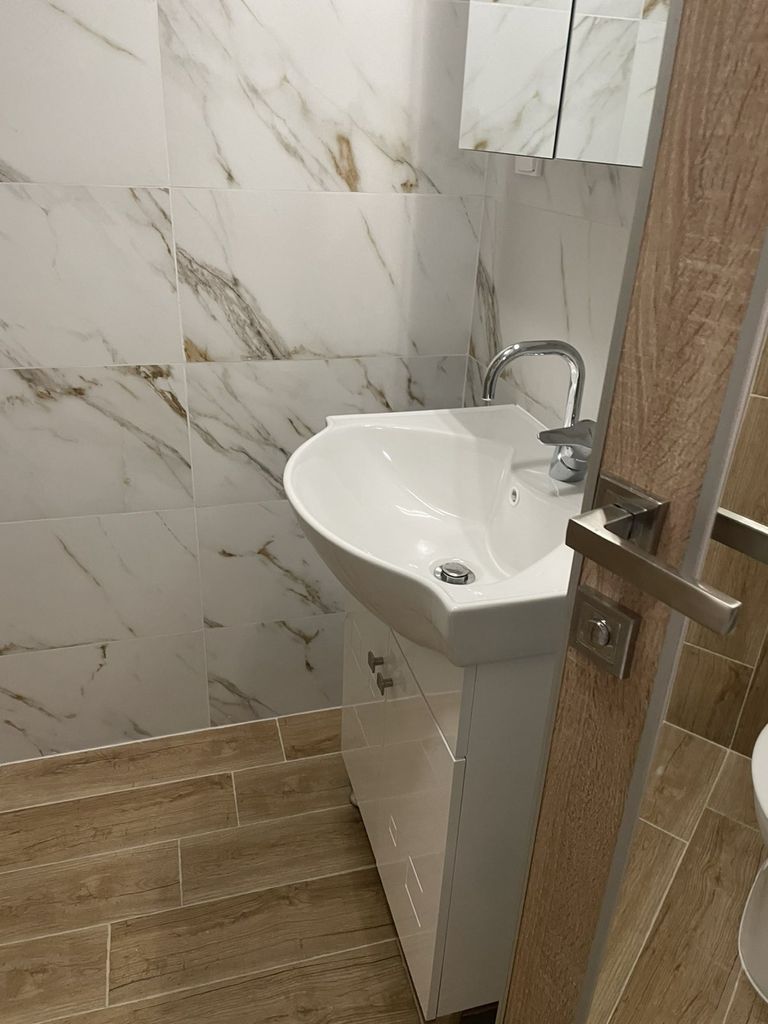 Дава се под наем Тристаен апартамент в София, Левски - 94 кв.м за 663 € - Снимка #14