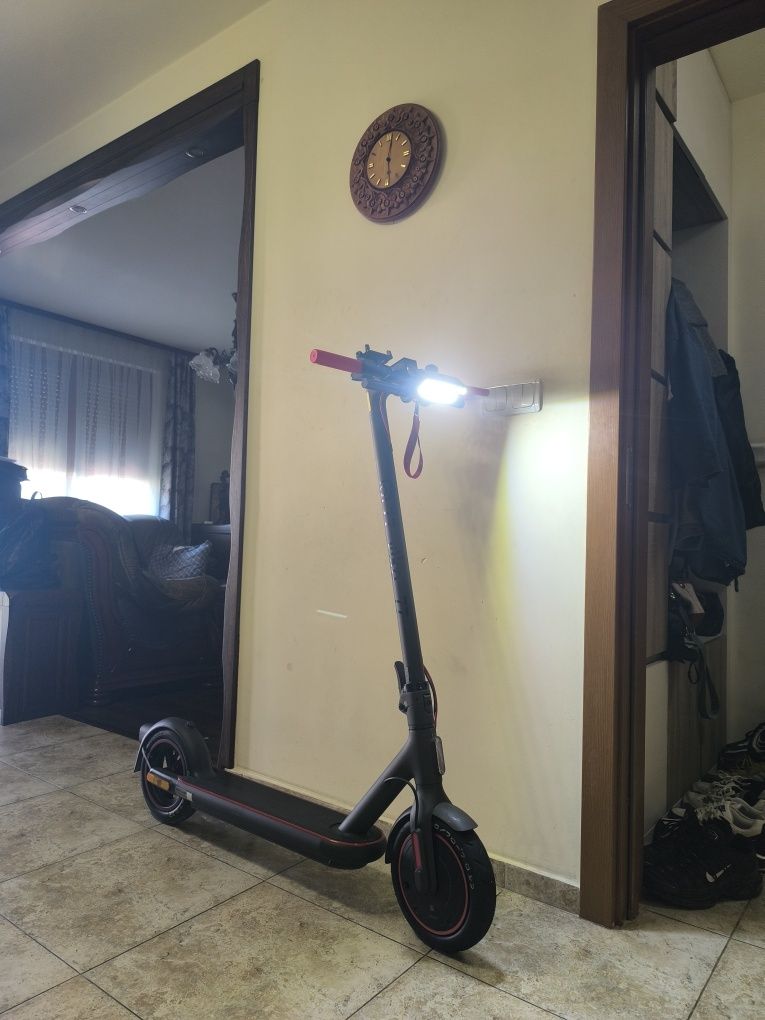 Xiaomi electric scooter 4 pro 1-st gen