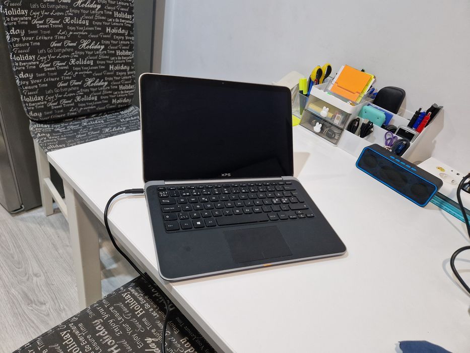 Laptop Dell xps - i5  ,SSD 256 ,8G Ram