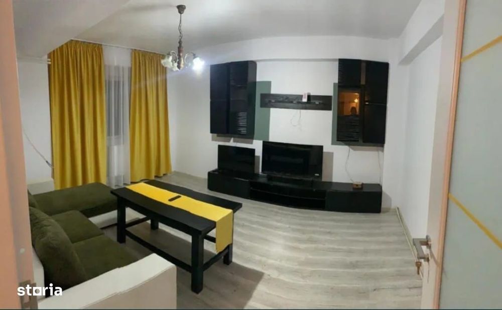 2 Camere , Topoloveni , Central , recent renovat