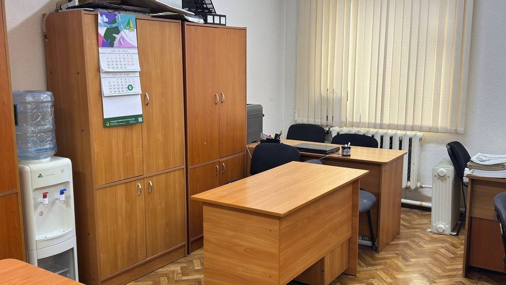 Продаётся офисная мебель