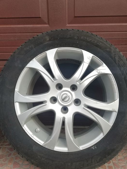 Джанти за Нисан Xtrail 2018г едната има лека драскотина