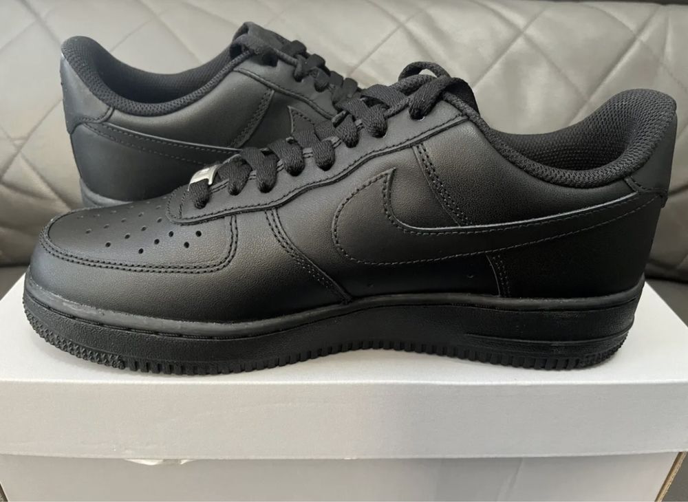 Adidasi Nike Air Force 1 Triple Black - Stoc Nou